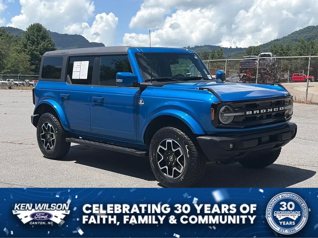 2023 Ford Bronco Outer Banks Advanced — photo 1 of 14