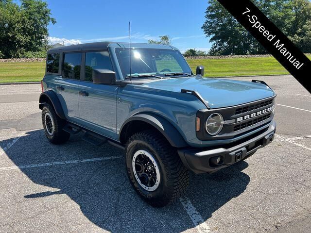 2023 Ford Bronco Base Advanced