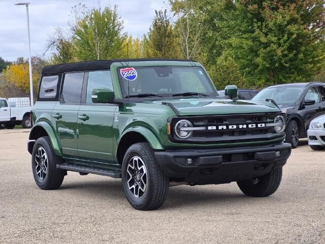 2023 Ford Bronco Badlands Advanced