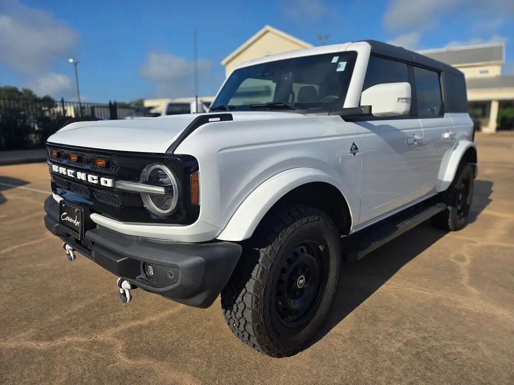 2022 Ford Bronco Base Advanced — photo 1 of 20
