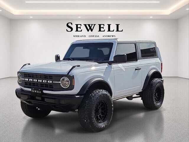 2025 Ford Bronco Base