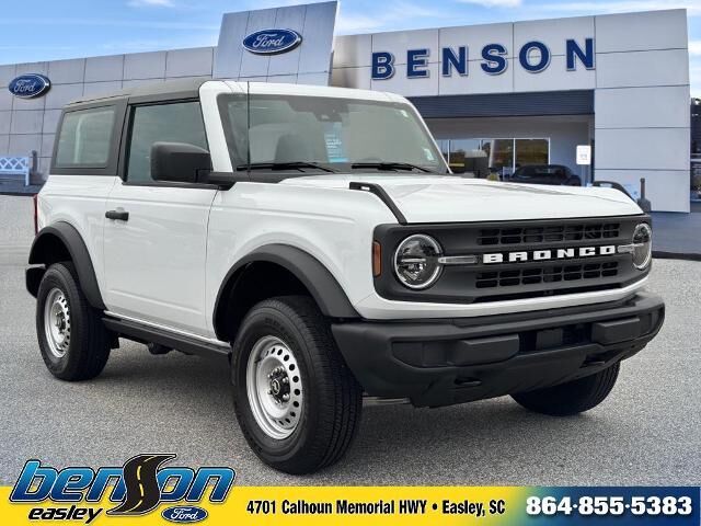 2025 Ford Bronco Base — photo 1 of 26