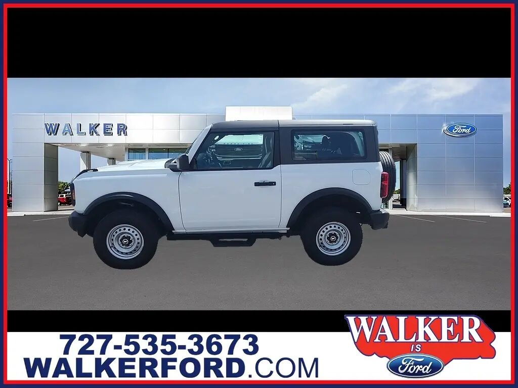 2026 Ford Bronco Base — photo 1 of 13