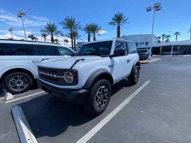 2025 Ford Bronco Base — photo 1 of 4