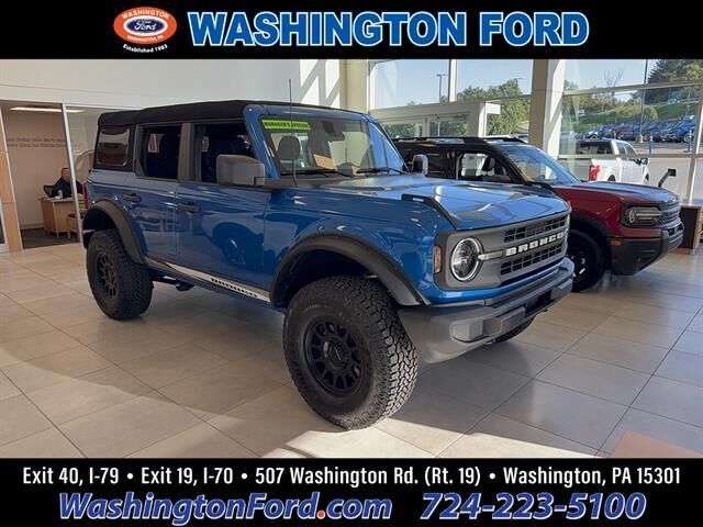 2025 Ford Bronco Base