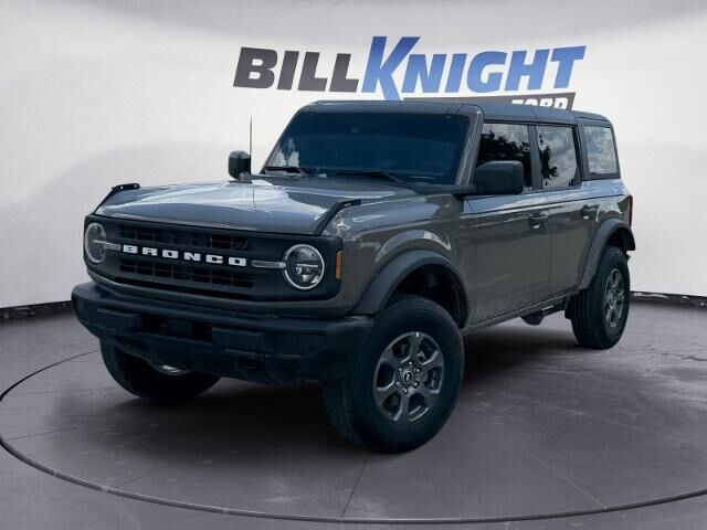 2025 Ford Bronco Base — photo 1 of 13