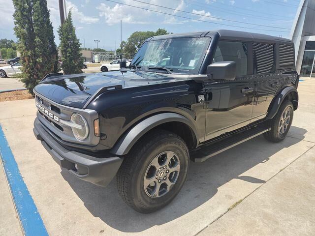 2024 Ford Bronco Big Bend — photo 1 of 26