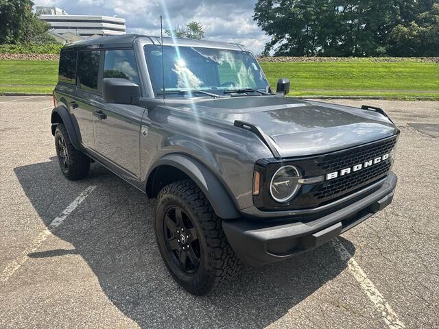 2025 Ford Bronco Big Bend — photo 1 of 26