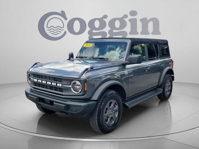 2025 Ford Bronco Big Bend — photo 1 of 13