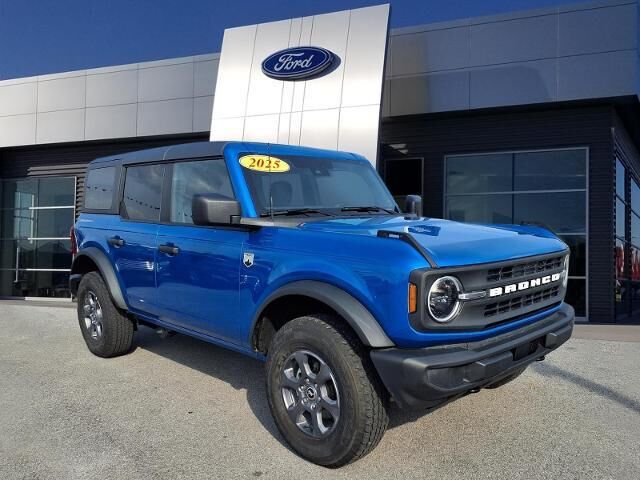2025 Ford Bronco Big Bend — photo 1 of 13