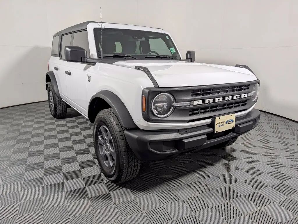 2025 Ford Bronco Big Bend — photo 1 of 13