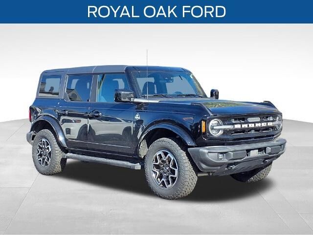 2024 Ford Bronco Outer Banks