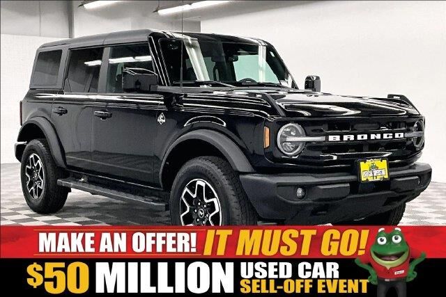 2024 Ford Bronco Outer Banks