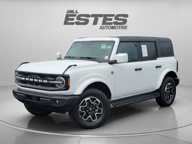 2026 Ford Bronco Outer Banks