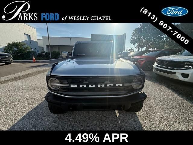 2024 Ford Bronco Outer Banks — photo 1 of 21