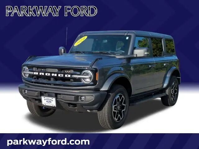2024 Ford Bronco Outer Banks — photo 1 of 13