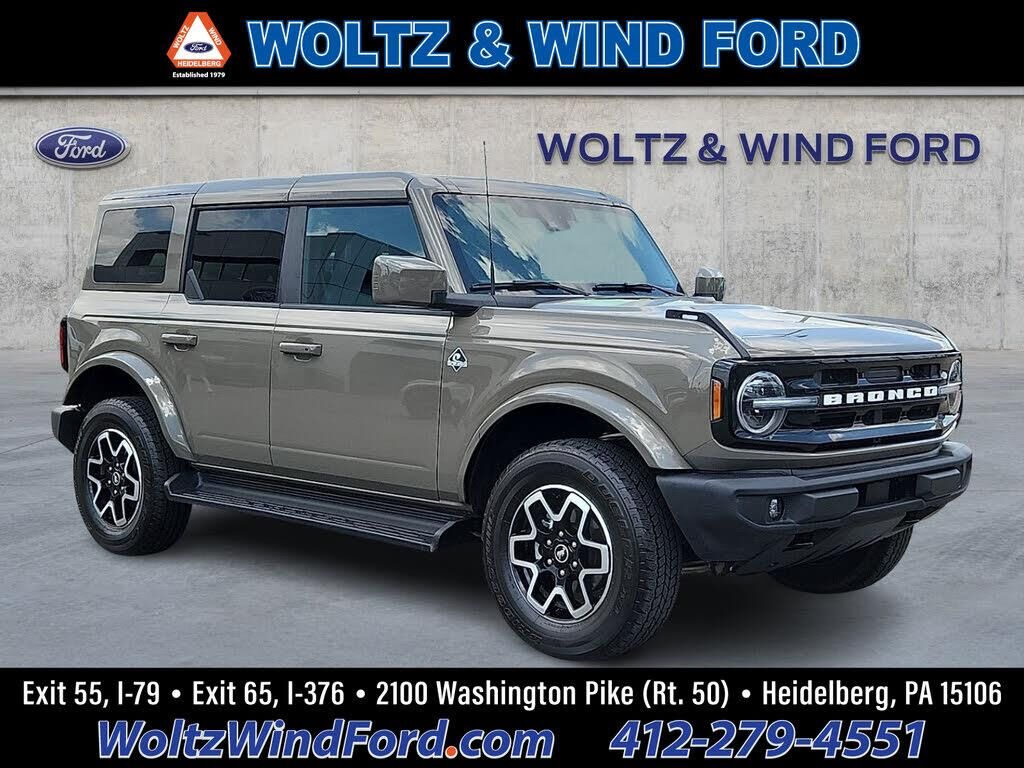 2025 Ford Bronco Outer Banks — photo 1 of 1