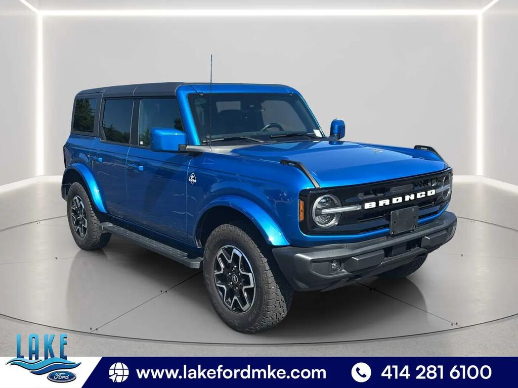 2024 Ford Bronco Outer Banks — photo 1 of 39