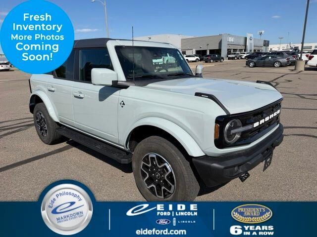2024 Ford Bronco Outer Banks — photo 1 of 26