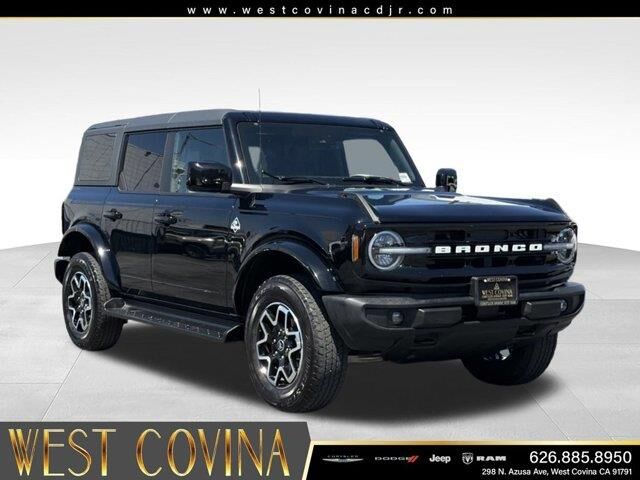 2025 Ford Bronco Outer Banks — photo 1 of 2