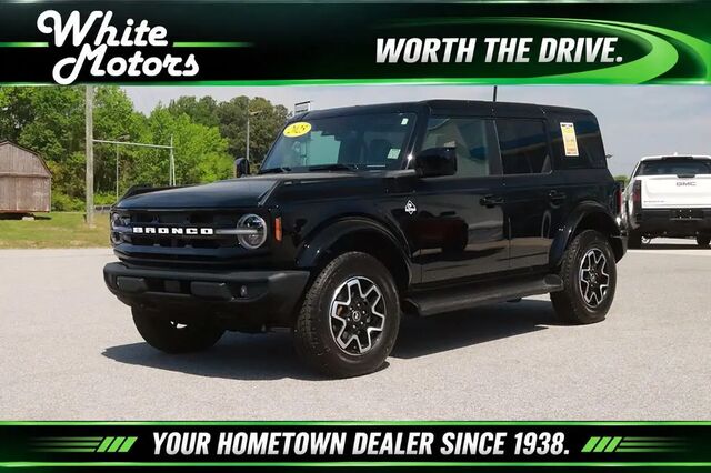 2025 Ford Bronco Outer Banks