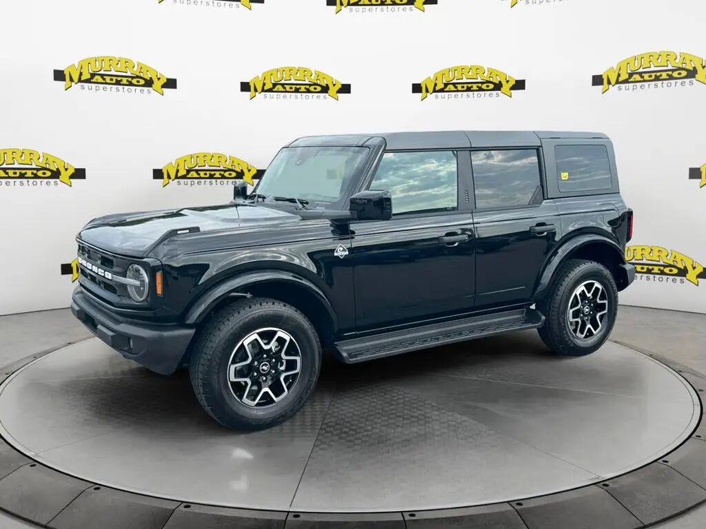 2026 Ford Bronco Outer Banks — photo 1 of 26