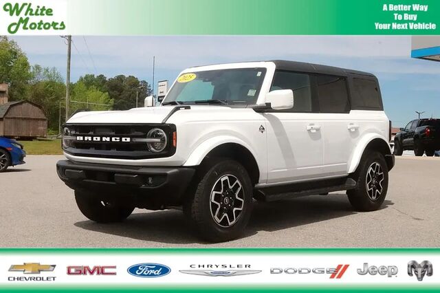 2025 Ford Bronco Outer Banks