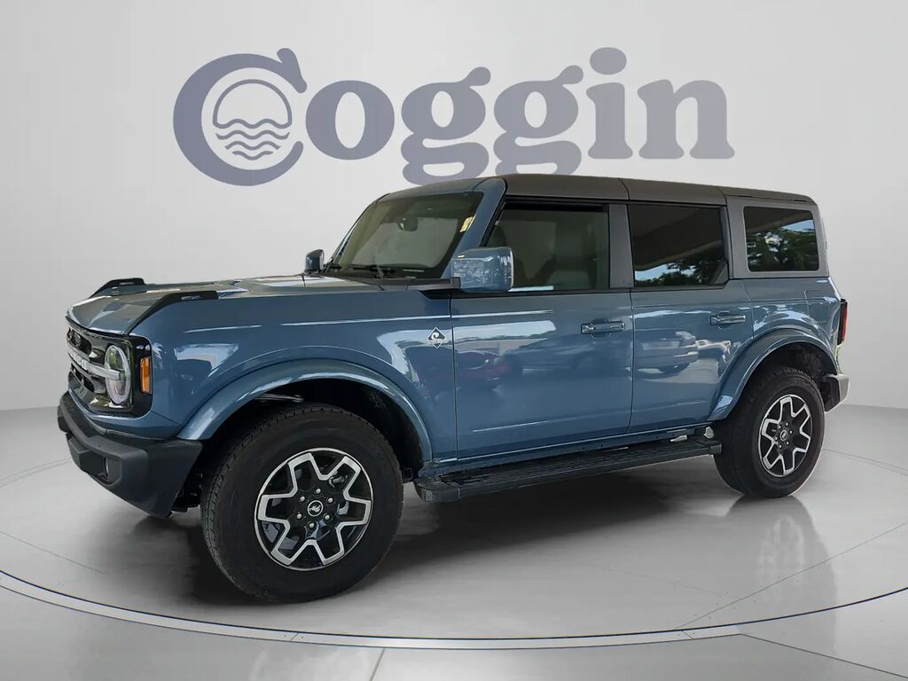 2024 Ford Bronco Outer Banks — photo 1 of 13