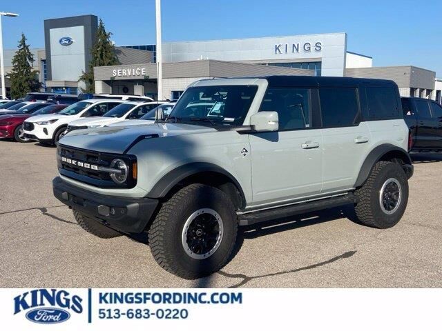 2024 Ford Bronco Outer Banks