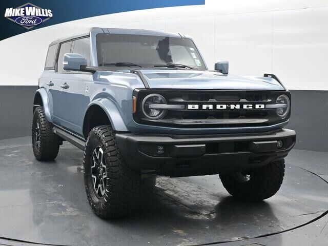 2024 Ford Bronco Outer Banks — photo 1 of 26