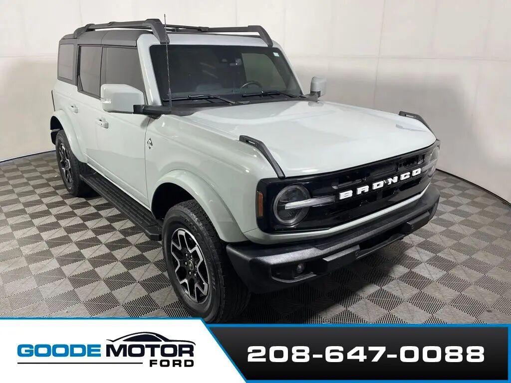2024 Ford Bronco Outer Banks — photo 1 of 26