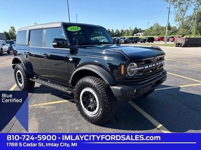 2024 Ford Bronco Outer Banks — photo 1 of 3