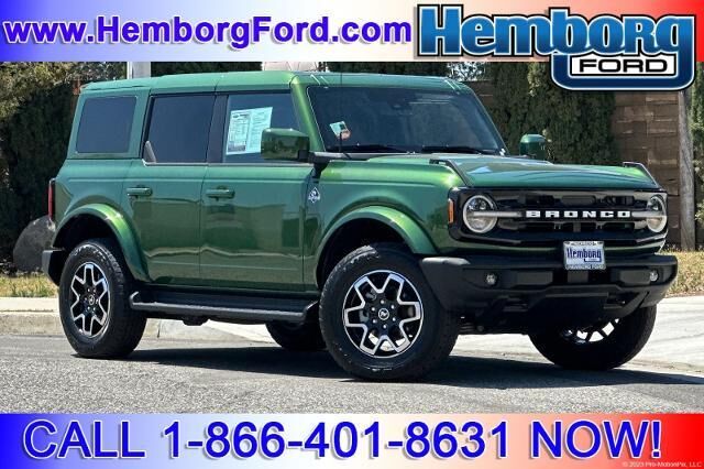 2025 Ford Bronco Outer Banks — photo 1 of 26