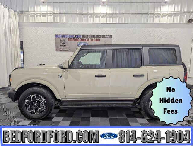 2026 Ford Bronco Outer Banks