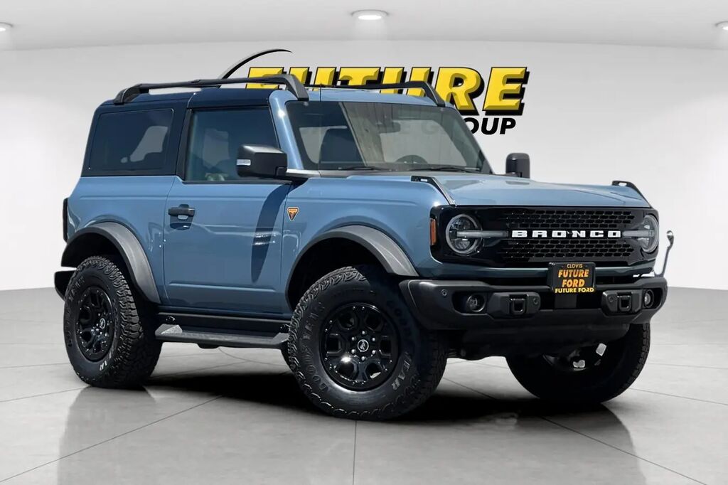 2025 Ford Bronco Badlands — photo 1 of 20