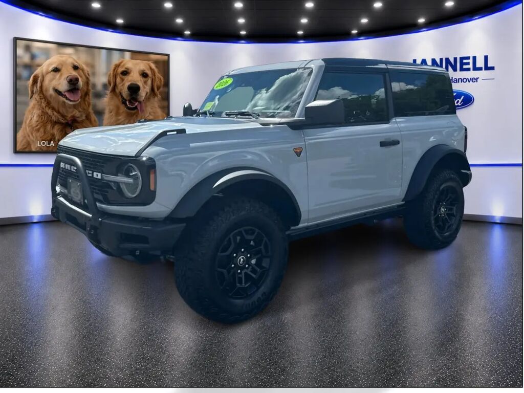 2026 Ford Bronco Badlands — photo 1 of 29
