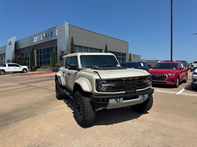 2026 Ford Bronco Raptor — photo 1 of 39