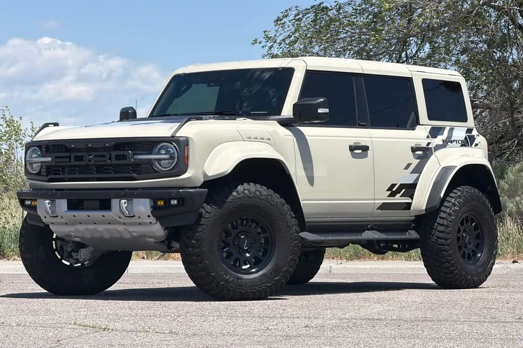 2026 Ford Bronco Raptor — photo 1 of 14