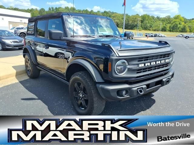 2024 Ford Bronco Black Diamond — photo 1 of 26