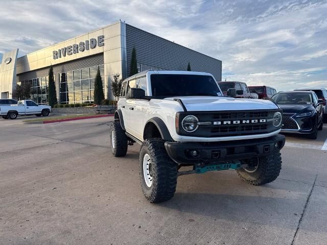 2024 Ford Bronco Black Diamond