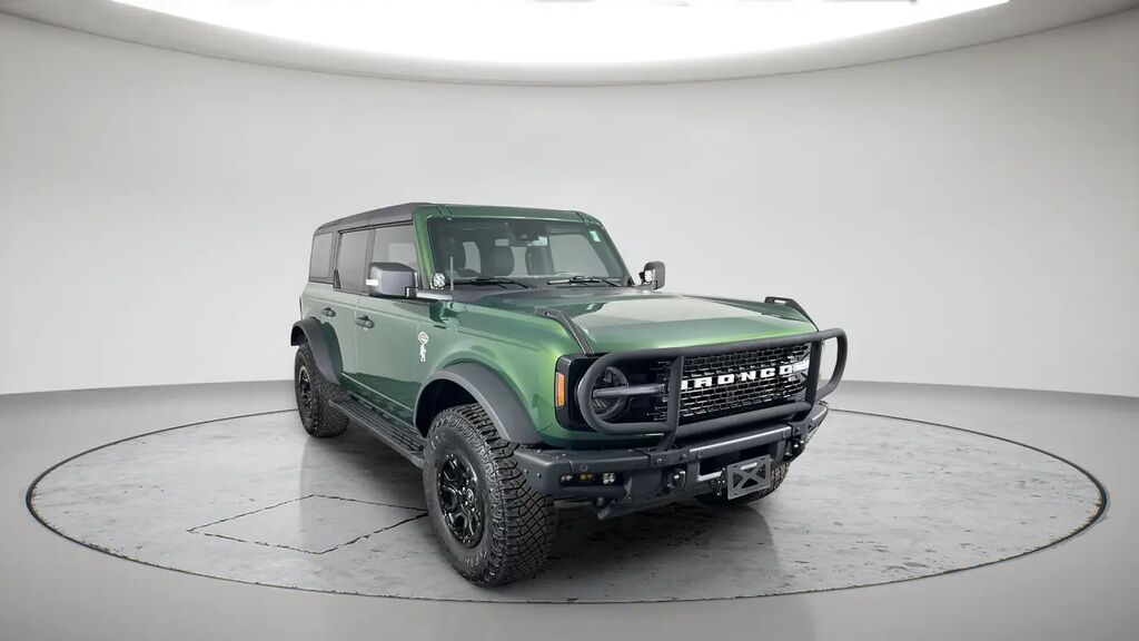 2024 Ford Bronco Wildtrak — photo 1 of 26