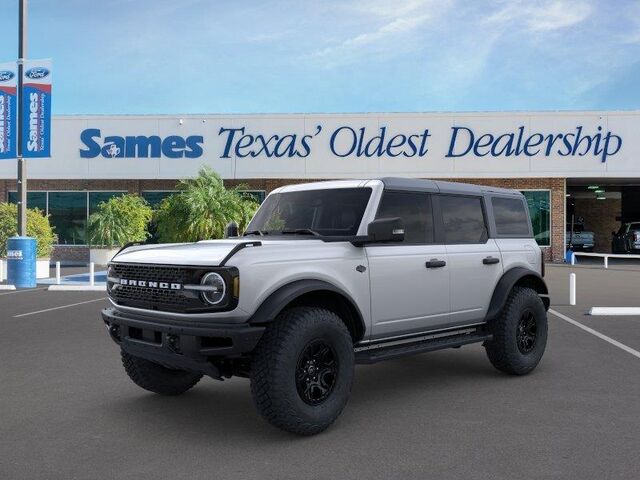 2024 Ford Bronco Wildtrak — photo 1 of 3