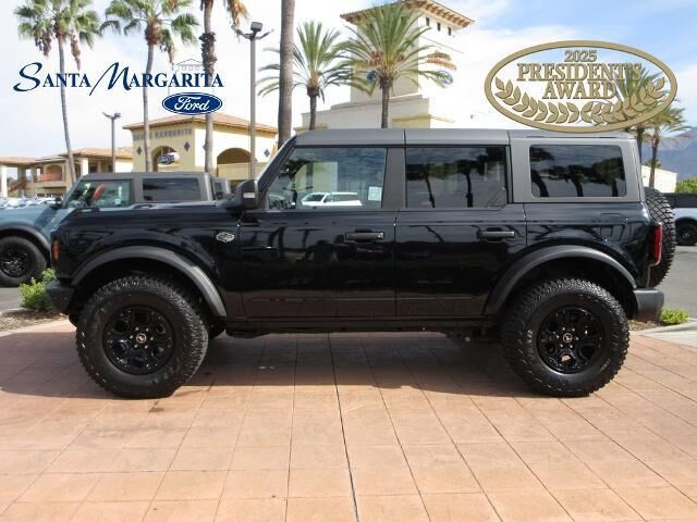 2024 Ford Bronco Wildtrak — photo 1 of 26
