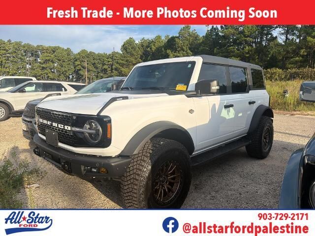 2024 Ford Bronco Wildtrak — photo 1 of 13