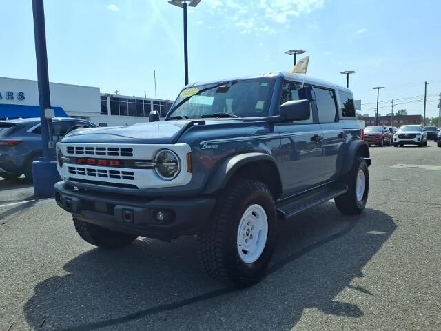 2025 Ford Bronco Heritage Edition — photo 1 of 13