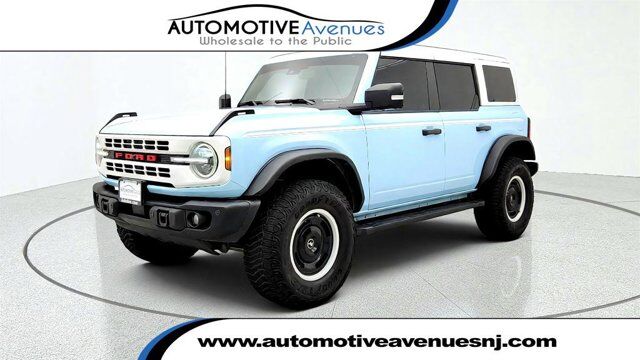 2023 Ford Bronco Heritage Limited Edition — photo 1 of 1
