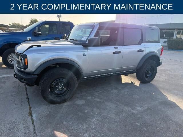 2021 Ford Bronco Black Diamond — photo 1 of 14
