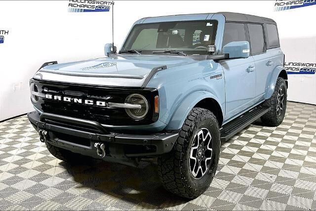 2022 Ford Bronco Outer Banks — photo 1 of 52