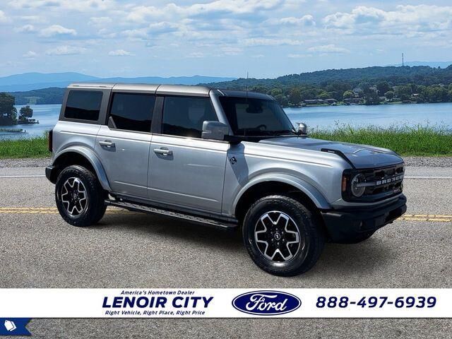 2023 Ford Bronco Outer Banks — photo 1 of 27