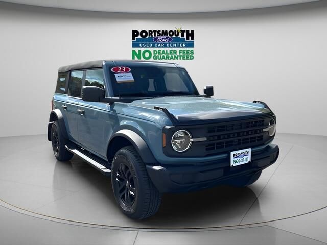 2023 Ford Bronco Base — photo 1 of 24